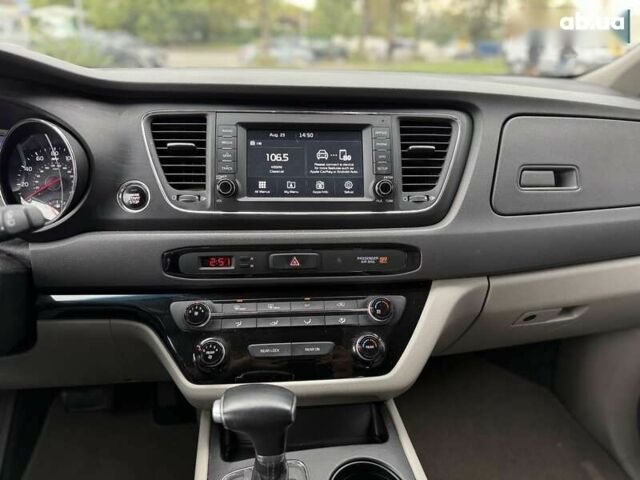 Киа Седона, объемом двигателя 3.3 л и пробегом 125 тыс. км за 16800 $, фото 21 на Automoto.ua