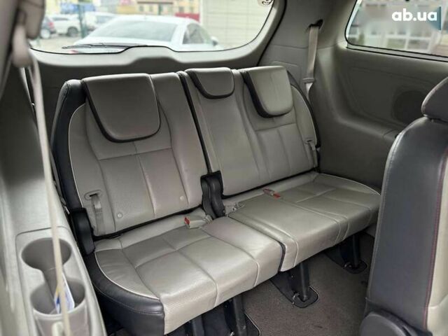 Киа Седона, объемом двигателя 3.3 л и пробегом 125 тыс. км за 15300 $, фото 16 на Automoto.ua