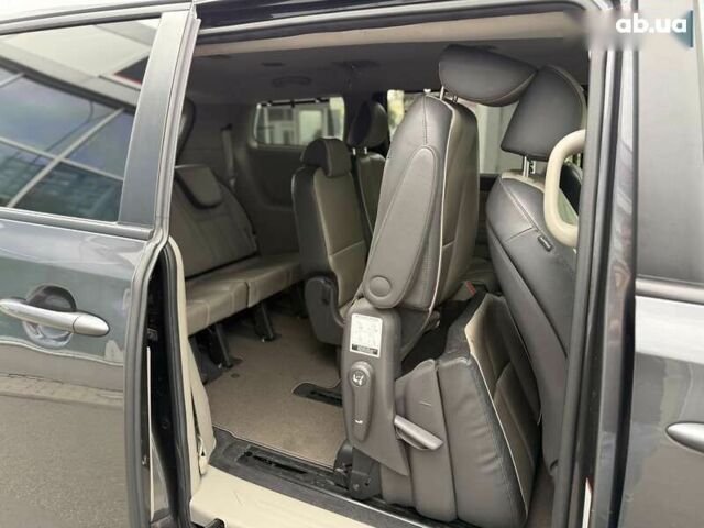 Киа Седона, объемом двигателя 3.3 л и пробегом 125 тыс. км за 15300 $, фото 19 на Automoto.ua