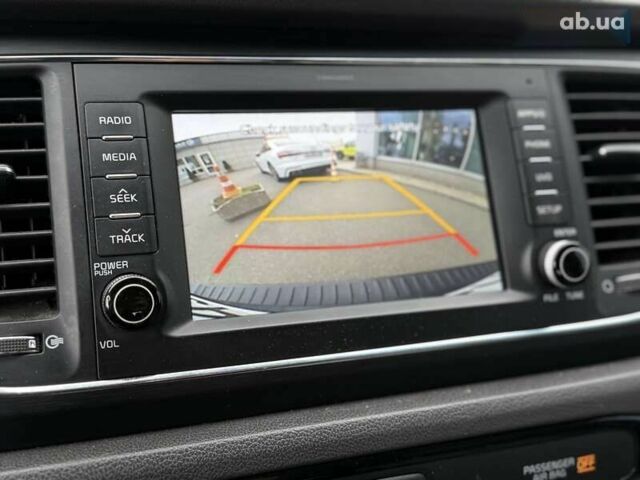 Киа Седона, объемом двигателя 3.3 л и пробегом 125 тыс. км за 15300 $, фото 22 на Automoto.ua