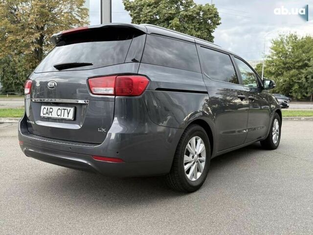 Киа Седона, объемом двигателя 3.3 л и пробегом 125 тыс. км за 16800 $, фото 6 на Automoto.ua