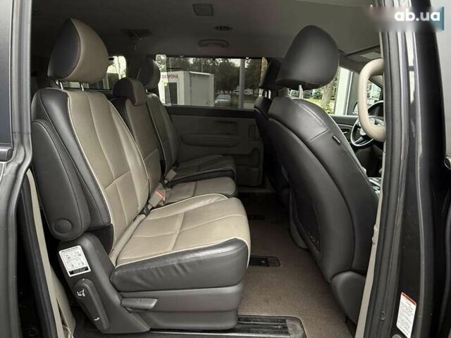 Киа Седона, объемом двигателя 3.3 л и пробегом 125 тыс. км за 16800 $, фото 18 на Automoto.ua