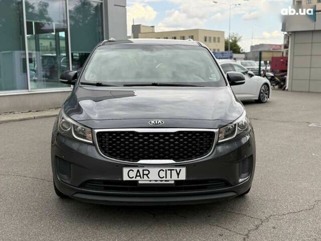 Киа Седона, объемом двигателя 3.3 л и пробегом 125 тыс. км за 15300 $, фото 1 на Automoto.ua
