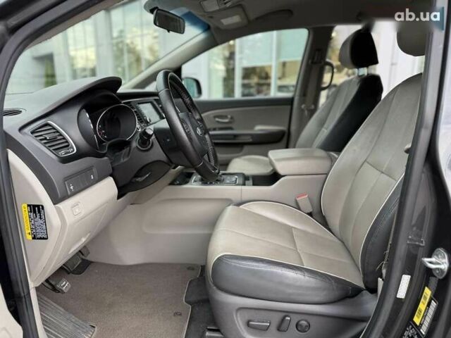 Киа Седона, объемом двигателя 3.3 л и пробегом 125 тыс. км за 16800 $, фото 15 на Automoto.ua