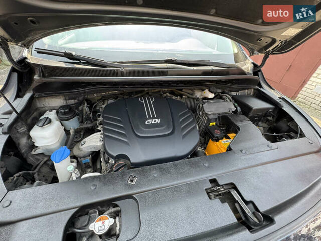 Синий Киа Седона, объемом двигателя 3.34 л и пробегом 50 тыс. км за 18700 $, фото 18 на Automoto.ua