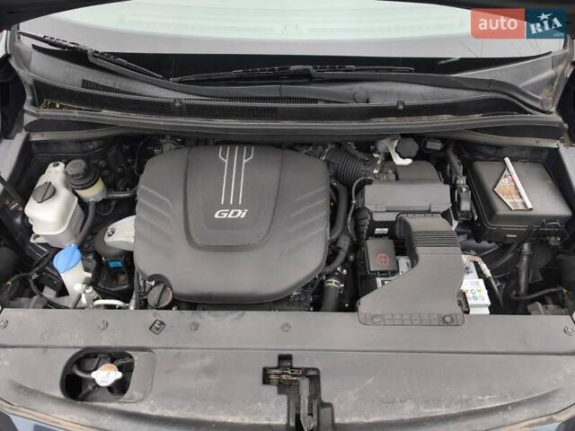 Синій Кіа Седона, об'ємом двигуна 3.34 л та пробігом 230 тис. км за 14000 $, фото 15 на Automoto.ua