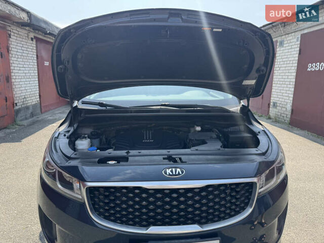 Синий Киа Седона, объемом двигателя 3.34 л и пробегом 50 тыс. км за 18700 $, фото 12 на Automoto.ua