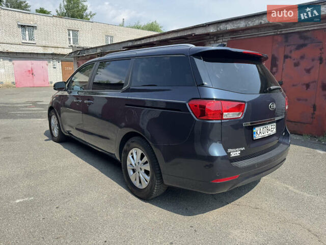 Синий Киа Седона, объемом двигателя 3.34 л и пробегом 50 тыс. км за 18700 $, фото 9 на Automoto.ua