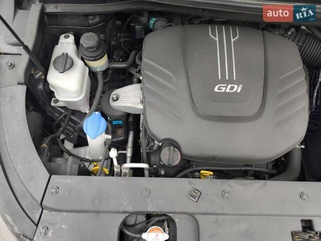 Синій Кіа Седона, об'ємом двигуна 3.34 л та пробігом 230 тис. км за 14000 $, фото 24 на Automoto.ua