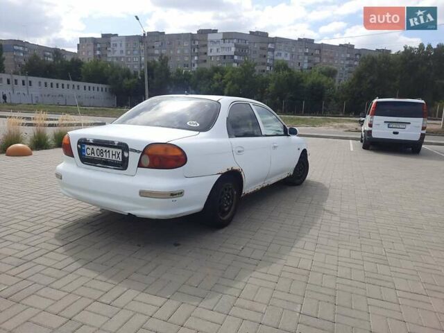 Білий Кіа Сефія, об'ємом двигуна 1.5 л та пробігом 350 тис. км за 1250 $, фото 5 на Automoto.ua