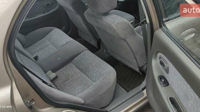 Киа Сефия 2002 в Николаеве на Automoto.ua Бежевый Киа Сефия, объемом двигателя 1.6 л и пробегом 200 тыс. км за 3100 $, фото 23 на Automoto.ua