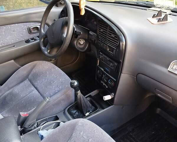 Бежевый Киа Сефия, объемом двигателя 1.6 л и пробегом 270 тыс. км за 2500 $, фото 3 на Automoto.ua