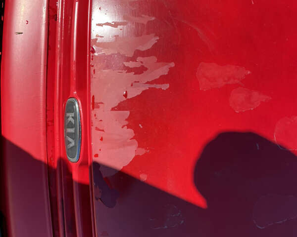 Красный Киа Сефия, объемом двигателя 1.6 л и пробегом 200 тыс. км за 1400 $, фото 12 на Automoto.ua