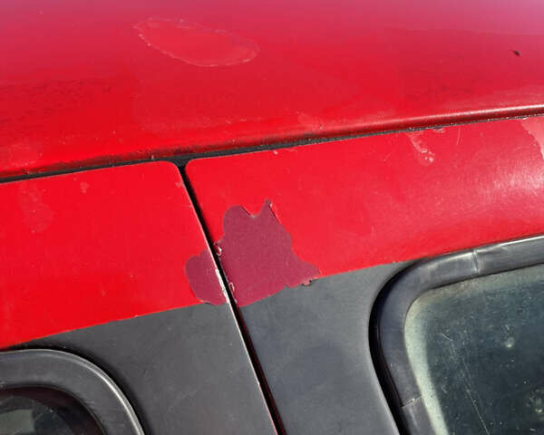 Красный Киа Сефия, объемом двигателя 1.6 л и пробегом 200 тыс. км за 1400 $, фото 10 на Automoto.ua