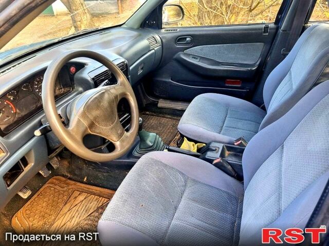 Киа Сефия, объемом двигателя 1.6 л и пробегом 126 тыс. км за 650 $, фото 3 на Automoto.ua