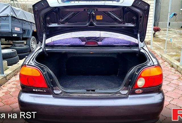 Киа Сефия, объемом двигателя 1.5 л и пробегом 148 тыс. км за 3000 $, фото 2 на Automoto.ua