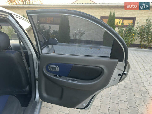 Серый Киа Сефия, объемом двигателя 1.59 л и пробегом 271 тыс. км за 2499 $, фото 12 на Automoto.ua