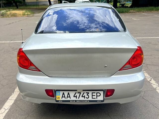 Серый Киа Сефия, объемом двигателя 1.6 л и пробегом 350 тыс. км за 1400 $, фото 4 на Automoto.ua