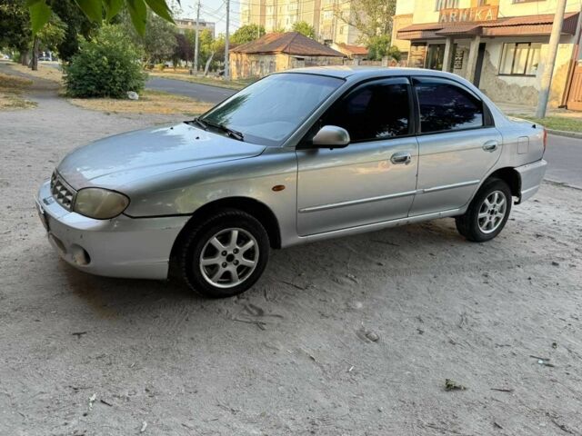 Серый Киа Сефия, объемом двигателя 1.6 л и пробегом 2 тыс. км за 1500 $, фото 3 на Automoto.ua