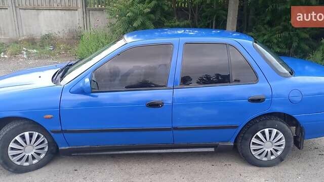 Синий Киа Сефия, объемом двигателя 1.5 л и пробегом 205 тыс. км за 1000 $, фото 1 на Automoto.ua