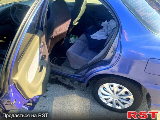 Синій Кіа Сефія, об'ємом двигуна 1.6 л та пробігом 340 тис. км за 2700 $, фото 7 на Automoto.ua