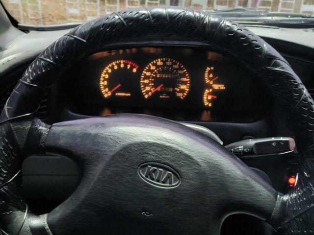 Зелений Кіа Сефія, об'ємом двигуна 1.5 л та пробігом 280 тис. км за 1200 $, фото 11 на Automoto.ua