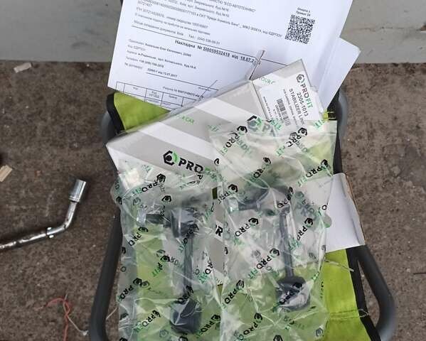 Зелений Кіа Сефія, об'ємом двигуна 1.5 л та пробігом 269 тис. км за 1299 $, фото 56 на Automoto.ua