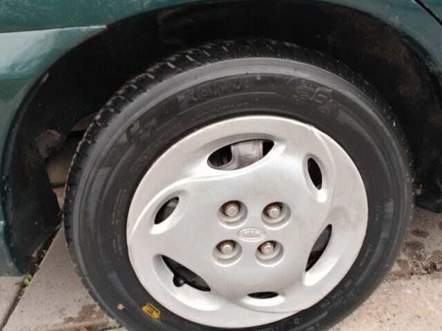 Зеленый Киа Сефия, объемом двигателя 1.6 л и пробегом 361 тыс. км за 1650 $, фото 6 на Automoto.ua