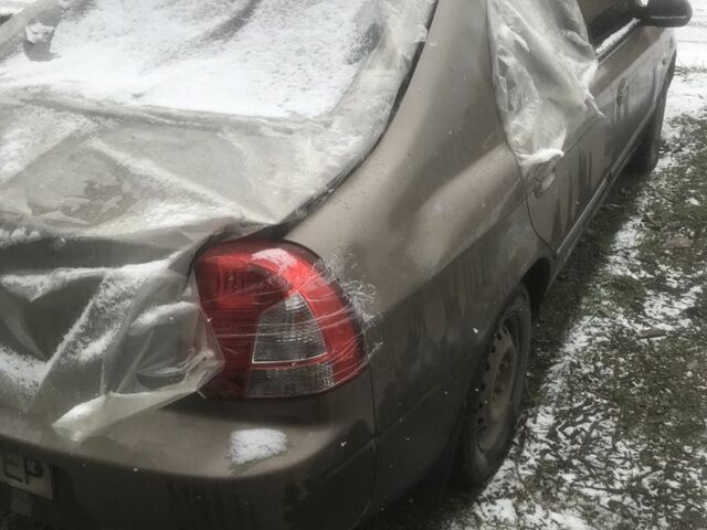 Бежевый Киа Шума, объемом двигателя 1.6 л и пробегом 3 тыс. км за 792 $, фото 4 на Automoto.ua