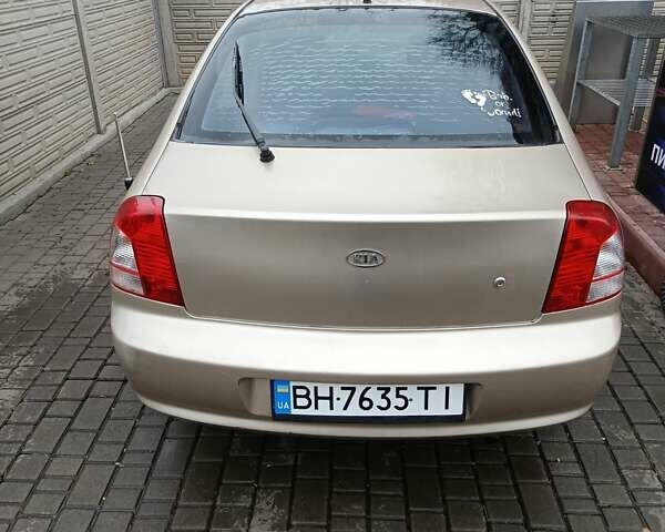 Бежевый Киа Шума, объемом двигателя 1.6 л и пробегом 268 тыс. км за 1600 $, фото 4 на Automoto.ua