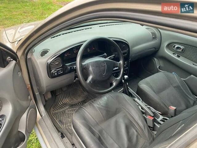 Бежевый Киа Шума, объемом двигателя 1.59 л и пробегом 270 тыс. км за 2800 $, фото 4 на Automoto.ua