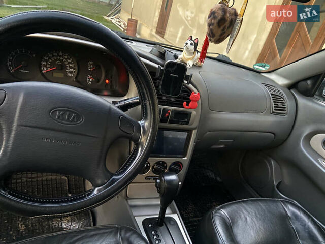 Черный Киа Шума, объемом двигателя 1.6 л и пробегом 308 тыс. км за 3100 $, фото 10 на Automoto.ua