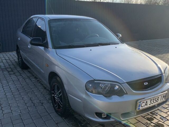 Сірий Кіа Шума, об'ємом двигуна 1.6 л та пробігом 430 тис. км за 2800 $, фото 8 на Automoto.ua
