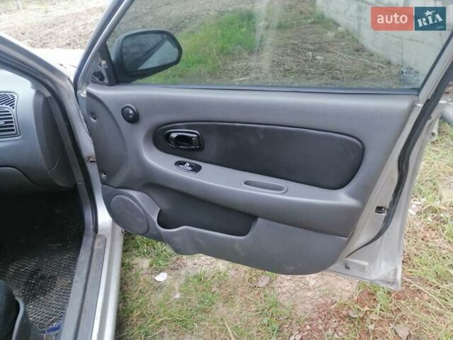 Серый Киа Шума, объемом двигателя 1.59 л и пробегом 430 тыс. км за 1200 $, фото 2 на Automoto.ua