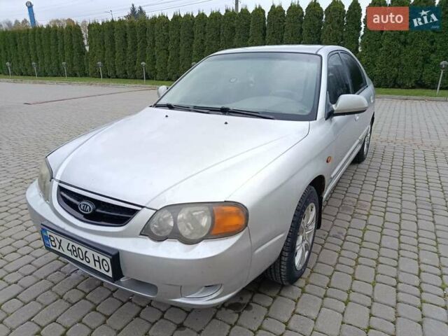 Серый Киа Шума, объемом двигателя 1.6 л и пробегом 300 тыс. км за 2499 $, фото 8 на Automoto.ua