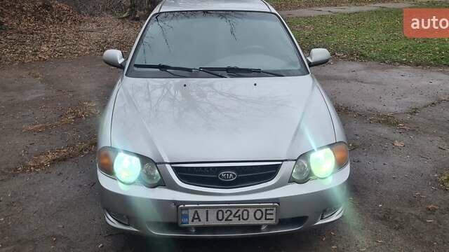 Сірий Кіа Шума, об'ємом двигуна 1.6 л та пробігом 240 тис. км за 1700 $, фото 1 на Automoto.ua