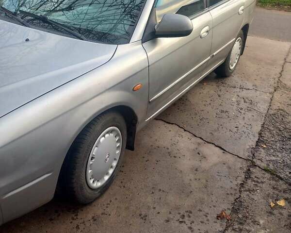 Серый Киа Шума, объемом двигателя 1.6 л и пробегом 313 тыс. км за 3000 $, фото 3 на Automoto.ua