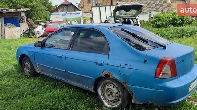 Синий Киа Шума, объемом двигателя 1.8 л и пробегом 561 тыс. км за 1200 $, фото 2 на Automoto.ua