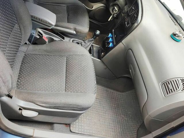 Синий Киа Шума, объемом двигателя 1.6 л и пробегом 285 тыс. км за 2500 $, фото 3 на Automoto.ua