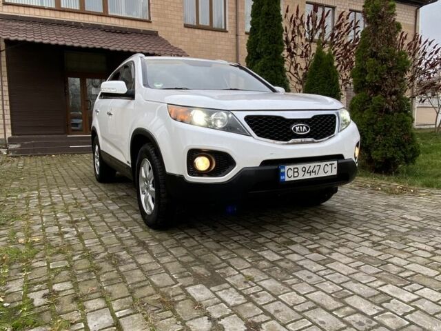 Белый Киа Соренто, объемом двигателя 2.2 л и пробегом 212 тыс. км за 13000 $, фото 1 на Automoto.ua