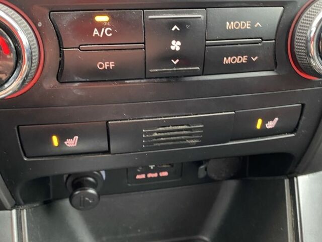 Белый Киа Соренто, объемом двигателя 2.2 л и пробегом 212 тыс. км за 13000 $, фото 15 на Automoto.ua