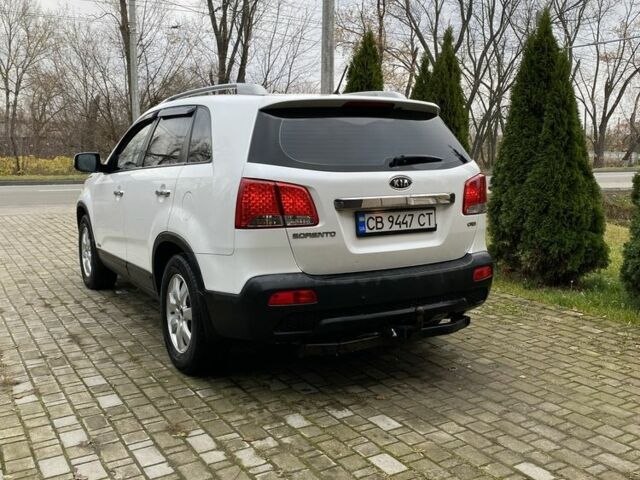 Белый Киа Соренто, объемом двигателя 2.2 л и пробегом 212 тыс. км за 13000 $, фото 4 на Automoto.ua