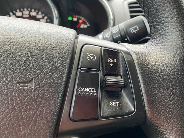 Белый Киа Соренто, объемом двигателя 2.2 л и пробегом 212 тыс. км за 13000 $, фото 12 на Automoto.ua