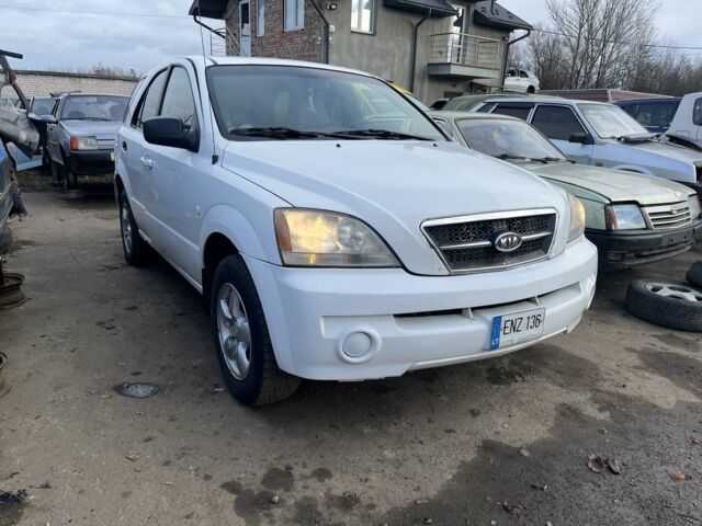 Белый Киа Соренто, объемом двигателя 3.5 л и пробегом 311 тыс. км за 2500 $, фото 1 на Automoto.ua