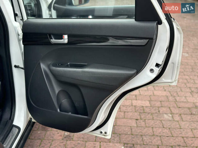 Белый Киа Соренто, объемом двигателя 2.2 л и пробегом 260 тыс. км за 9650 $, фото 37 на Automoto.ua