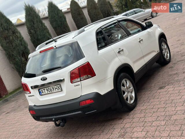 Белый Киа Соренто, объемом двигателя 2.2 л и пробегом 260 тыс. км за 9850 $, фото 13 на Automoto.ua