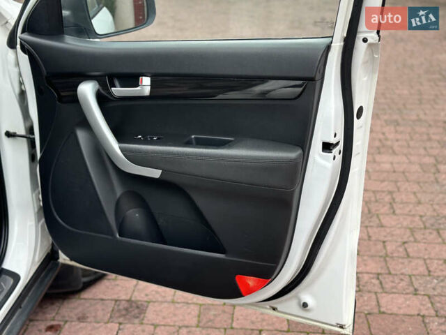 Белый Киа Соренто, объемом двигателя 2.2 л и пробегом 260 тыс. км за 9850 $, фото 41 на Automoto.ua