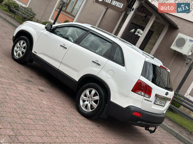 Белый Киа Соренто, объемом двигателя 2.2 л и пробегом 260 тыс. км за 9850 $, фото 8 на Automoto.ua