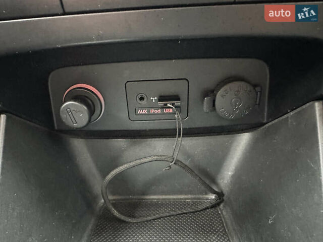 Белый Киа Соренто, объемом двигателя 2.2 л и пробегом 219 тыс. км за 12250 $, фото 26 на Automoto.ua