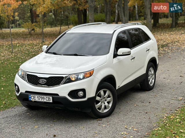 Белый Киа Соренто, объемом двигателя 2.2 л и пробегом 219 тыс. км за 12250 $, фото 2 на Automoto.ua